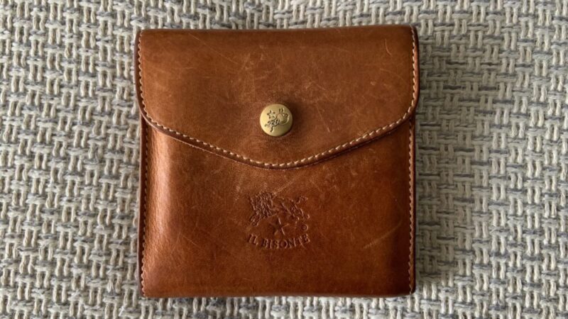 IL BISONTE（イルビゾンテ）の2つ折り財布